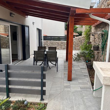 Apartman Linda Apartment เซรส ภายนอก รูปภาพ
